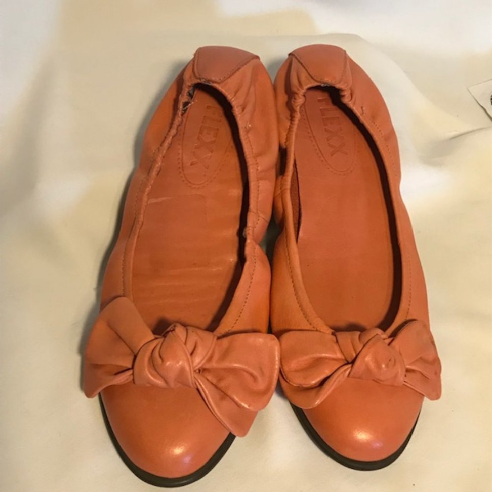 THE FLEXX Orange Ballet Flats w/ Bow Womens Size 8